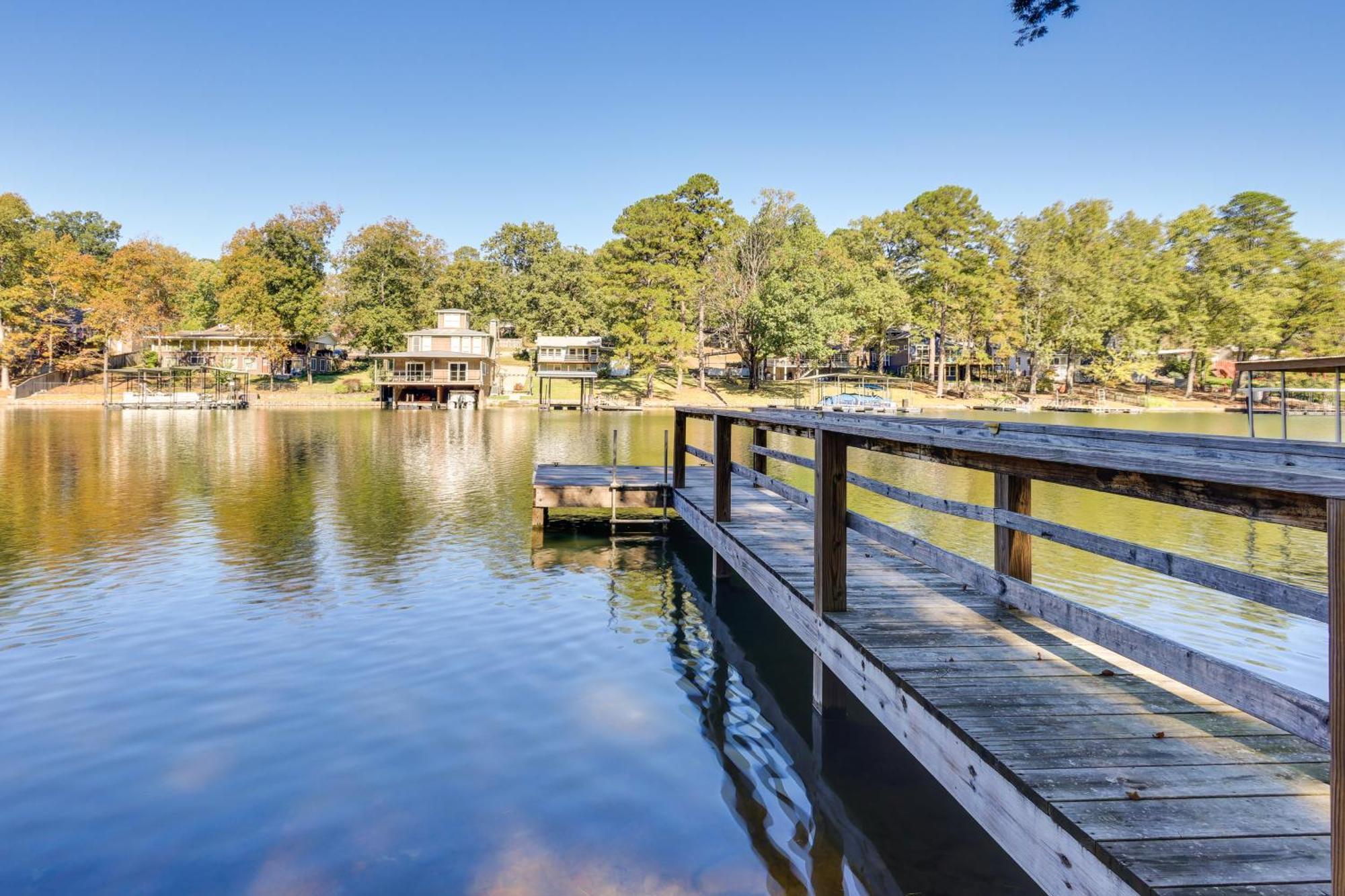 Lakefront Hot Springs Vacation Rental With Dock Bagian luar foto