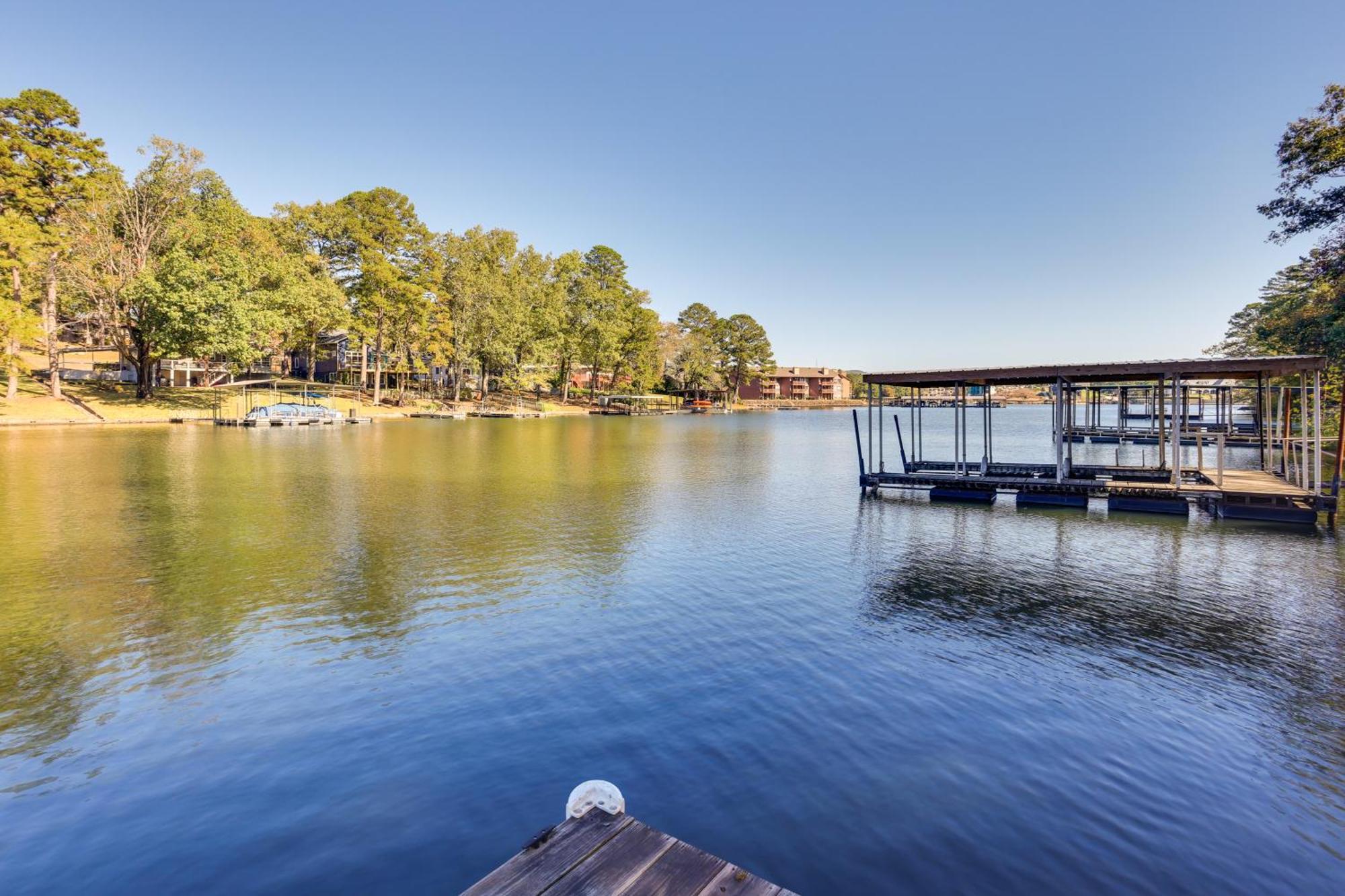 Lakefront Hot Springs Vacation Rental With Dock Bagian luar foto