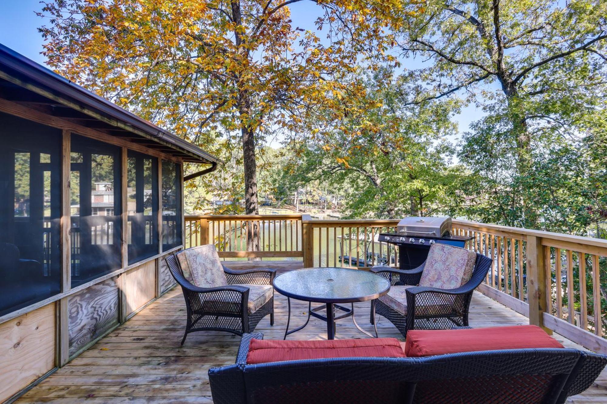 Lakefront Hot Springs Vacation Rental With Dock Bagian luar foto